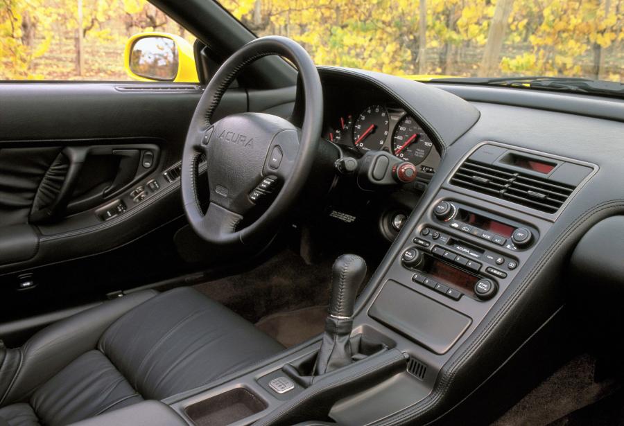 Интерьер Acura NSX-T 1995 года  (фото 4 из 45)